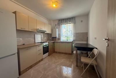 Apartament cu 3 camere decomandat, mobilat în Tractorul - 6