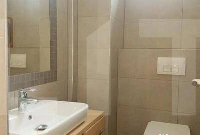 Spațiu comercial, de 170 mp, în Central - 6