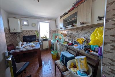 Apartament cu 4 camere decomandat în Dârste - 11