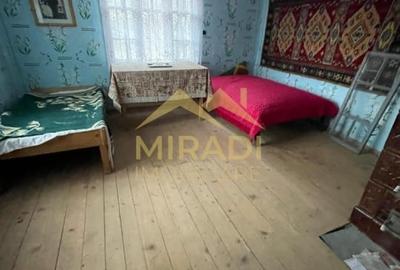 Casă cu 5 camere cu Teren 1990 Mp în Adunați - 16