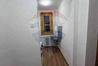Apartament cu 2 camere semidecomandat în Valenta - 3