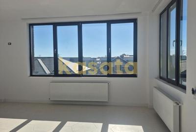 Spatiu Comercial I Tunari I 463 utili I curte 400 mp I parcare - 30