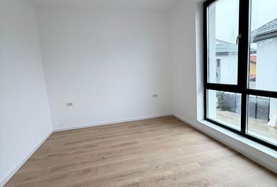 Casă cu 4 camere semidecomandat în Central - 2