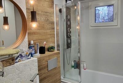 Apartament cu 3 camere semidecomandat în Central - 6