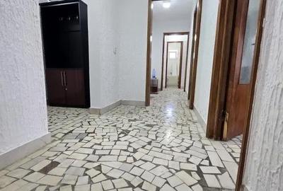 Apartament cu 4 camere decomandat în Piața Nouă - 2