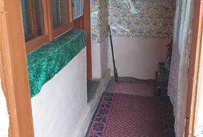 Casă cu 6 camere cu Teren 272 Mp în Central - 12