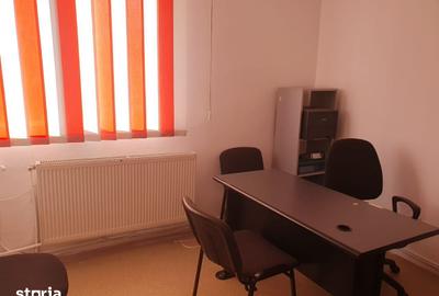 Spațiu comercial, de 37.99 mp, în Decebal - 4