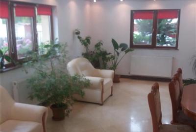 Casă cu 6 camere cu Teren 200 Mp în Brâncoveanu - 1