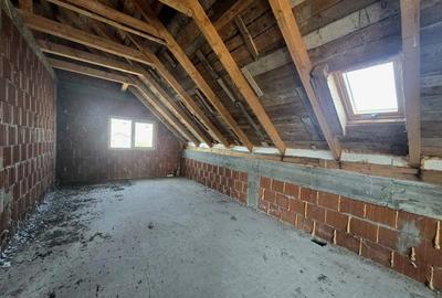 Casă cu Teren 600 Mp în Frumușeni