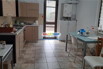 Vila foarte frumoasa langa  PALATUL si LACUL MOGOSOAIA - 13