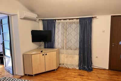 Casa sigle 4 camere centru vechi zona str. 9 mai - 10