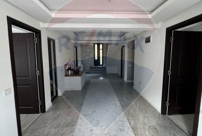 Casă cu 6 camere cu Teren 7661 Mp în Măneciu - 14