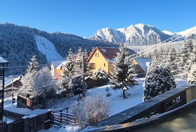 Casă cu 4 camere în Central