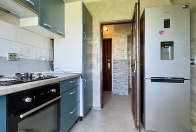 Apartament cu 2 camere decomandat, mobilat în Nicolina