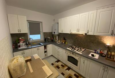 Duplex cu 4 camere si mansarda. Complet mobilat si utilat. Comision 0 - 1