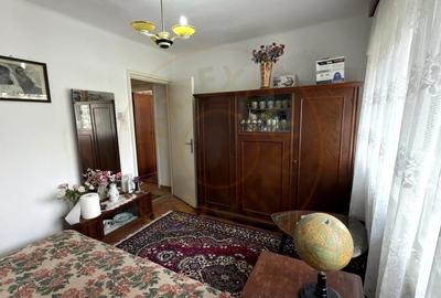 Apartament cu 3 camere semidecomandat, mobilat în Carei - 6