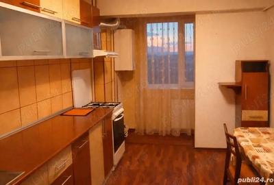 Apartament cu 3 camere decomandat în Micro 18 - 2