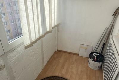 Apartament cu 3 camere decomandat în Vasile Aaron - 8