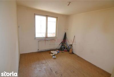 Apartament cu 3 camere decomandat în Astra - 2