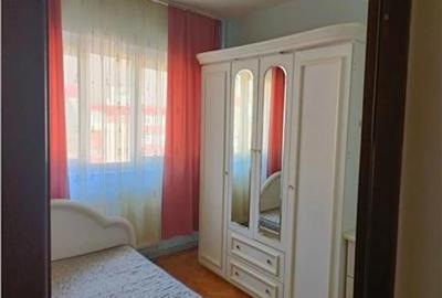 Apartament cu 2 camere, decomandat - zona Racadau - 2
