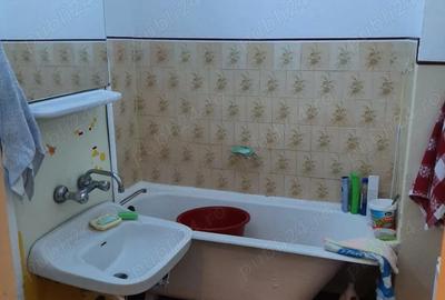 Apartament cu 2 camere semidecomandat în Micro 9 - 9