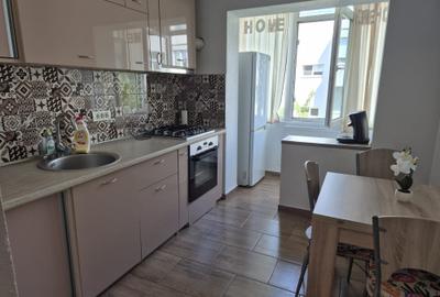 Apartament cu 3 camere decomandat în Dristor - 2