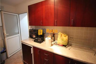 Vanzare demisol stradal zona centrala, ideal business - 6