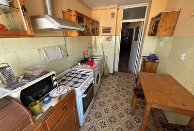 Apartament 3 camere, decomandat - Cugir - 9