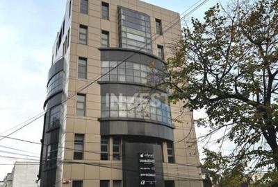 Inchiriere-Spa?iu Comercial-Zona Palas *80 MP* - 1