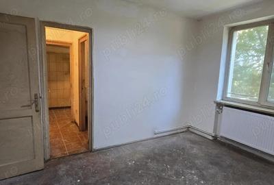 Apartament decomandat, 2 camere - parter , 45 mp, zona biserica Billa - exclus agentie ! Apartament decomandat, 2 camere - parter , 45 mp, zona biserica Billa - exclus agentie ! - 6