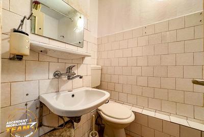 Apartament cu 4 camere decomandat, mobilat în Central - 12