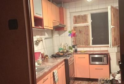 Drumul Taberei  - Tramvaiul 41, an c-tie 1985, 2/10, 53 mp. - 3