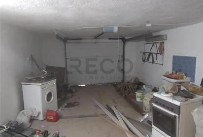 Casă cu 9 camere cu Teren 2600 Mp în Hotar - 8