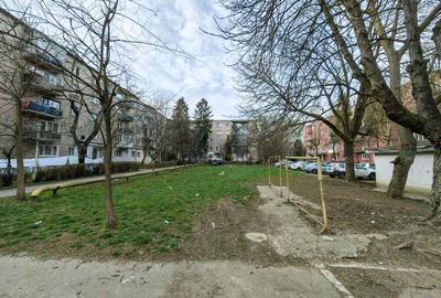 Teren de 1593 mp, în Central - 2