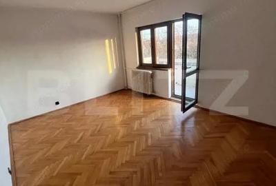 Apartament cu 3 camere decomandat în Nufărul - 2