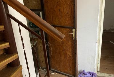 Vand casa P+M cu 4 cam.in zona 7 Noi. - 7