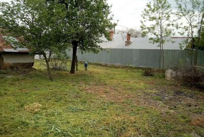 Casă cu Teren 1050 Mp în Central