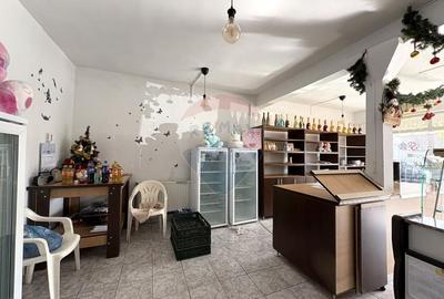 Spațiu comercial, de 50 mp, în Central - 3