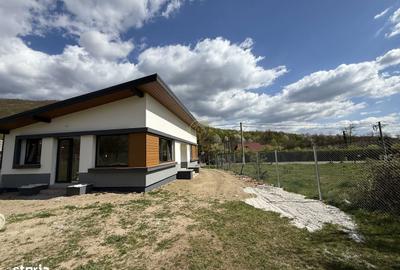 Casă cu Teren 900 Mp în Valea Chioarului - 2