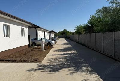 Casă cu Teren 340 Mp în Sânandrei