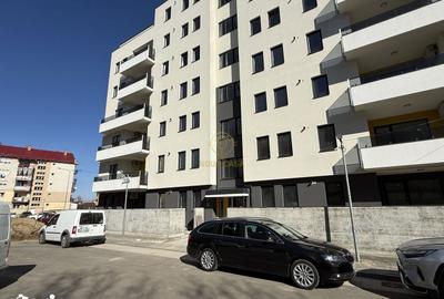 Apartament cu 3 camere decomandat în Carpați 2 - 2