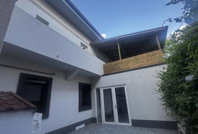 Casa bifamiliala- 2 apartamente in vila 1 Mai- PROASPĂT RENOVAT - 4