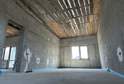 Casă cu 4 camere cu Teren 700 Mp în Cumpăna