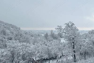 Casă cu 4 camere în Central - 1