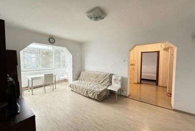 Apartament cu 3 camere semidecomandat în Nord