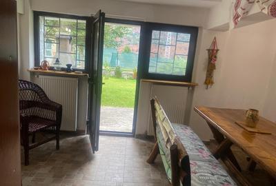 Casă cu 4 camere cu Teren 598 Mp în Piatra Arsă