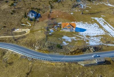 Teren de 985 mp, în Fundata - 19