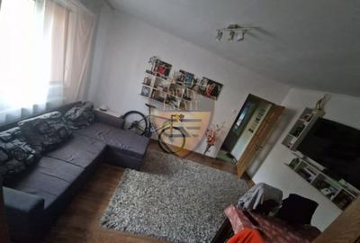 Apartament cu 3 camere semidecomandat, mobilat în Tomis Nord - 1