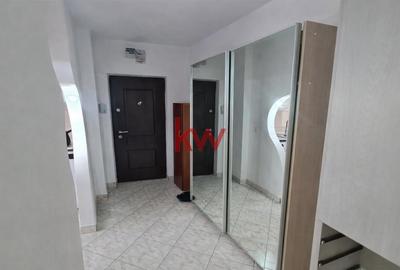 Apartament cu 3 camere in Podu Ros, Rond, et.1 - 2