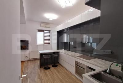 Apartament 3 camere, semidecomandat, Centru - 1